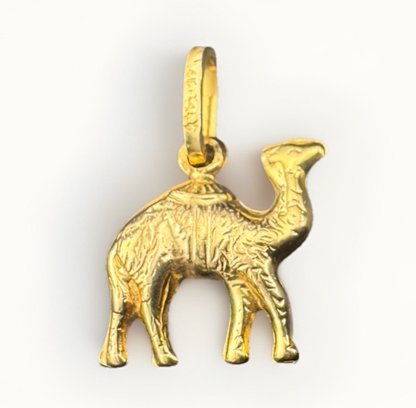 Vintage 14K Yellow Gold 3D Camel Pendant Charm 1.7 Grams 14x20mm Made In Italy