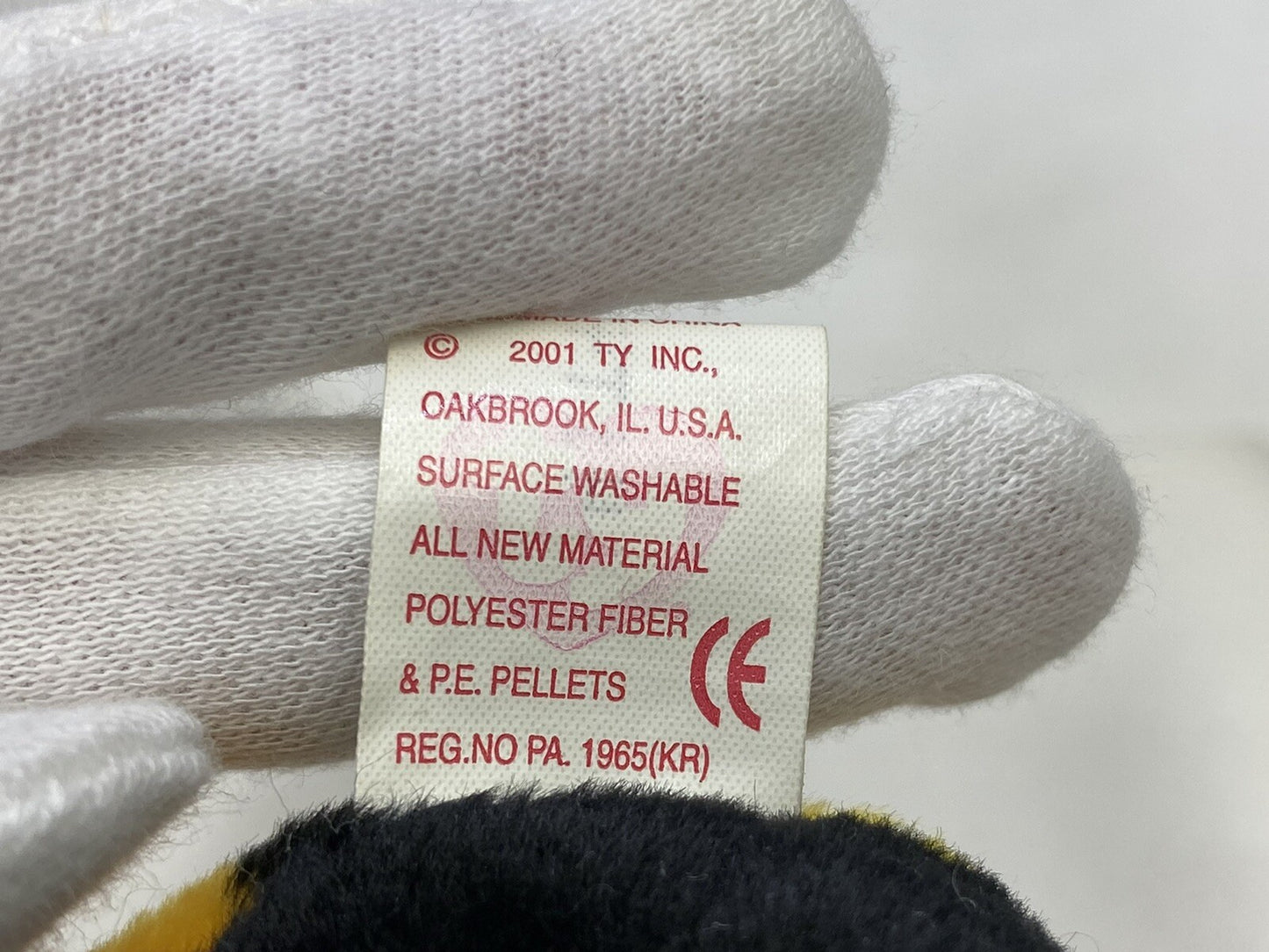 Ty Beanie Baby Buzzie the Bumblebee Plush 2000 with Hang Tag Protector Errors
