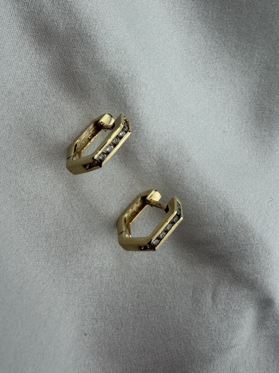 14K Yellow Gold Diamond Geometric Huggie Earrings 2.25 Grams Hinged 13.26x2.47mm