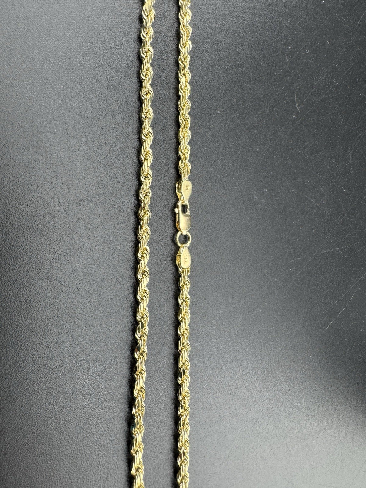 14K Yellow Gold Rope Chain Necklace 22in 2.57mm 5.3 Gram Classic Elegant Style *