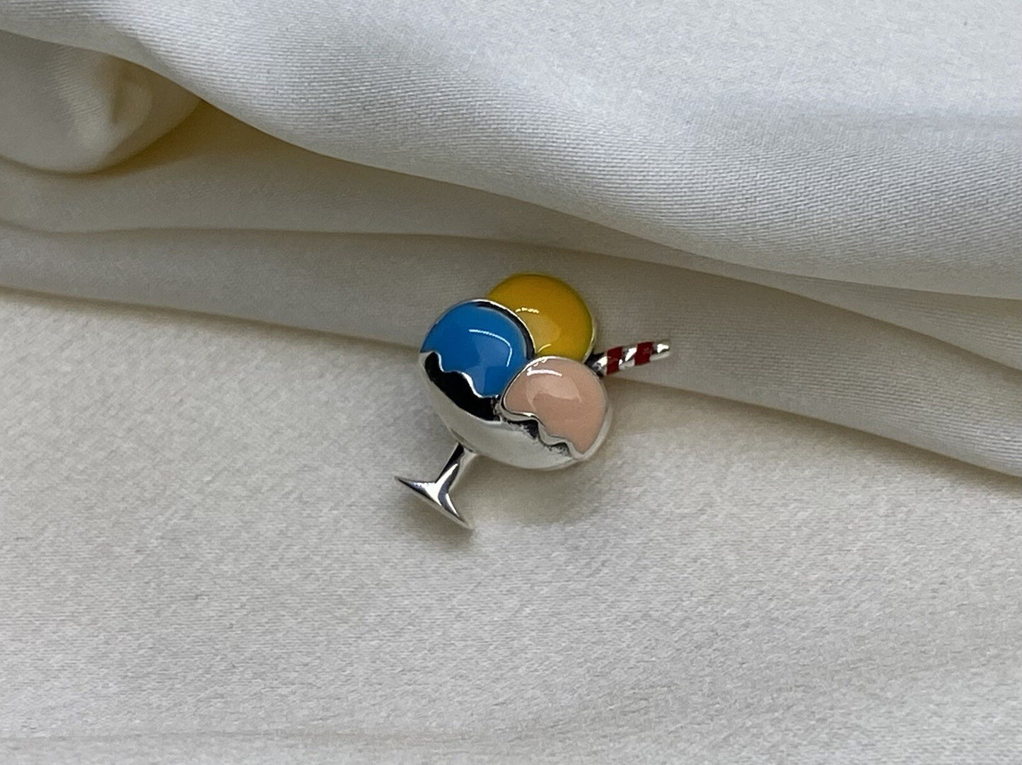 Colgante Cuchara de Helado con Esmalte Rosa Amarillo Azul Europeo de Plata de Ley 925