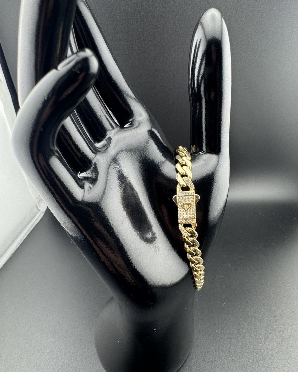 14K Gold Miami Cuban Bracelet 7.5in 6.70mm 9.5G CZ Emblem Bail Push Lock *
