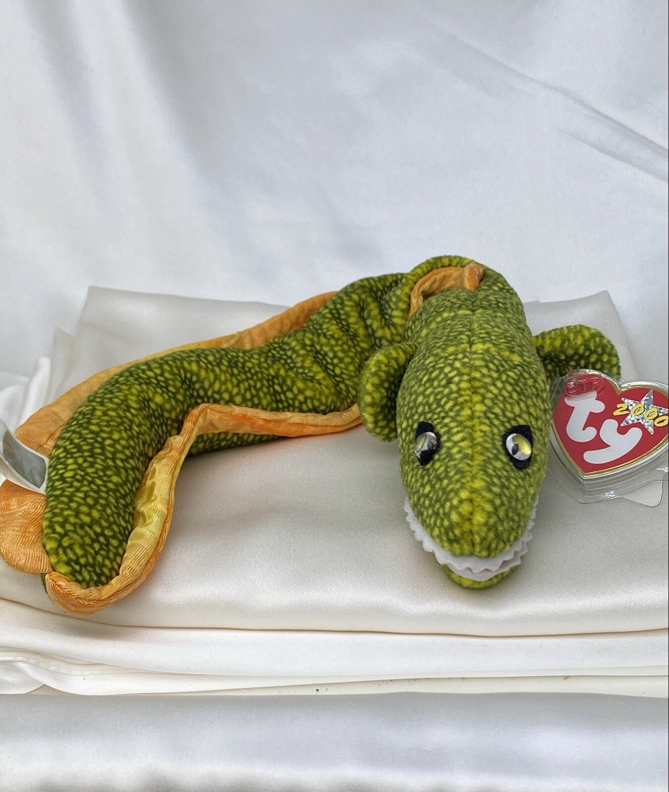 Rare Retired Ty Beanie Baby Morrie The Eel 2000 Mint P.E. W Multiple Errors