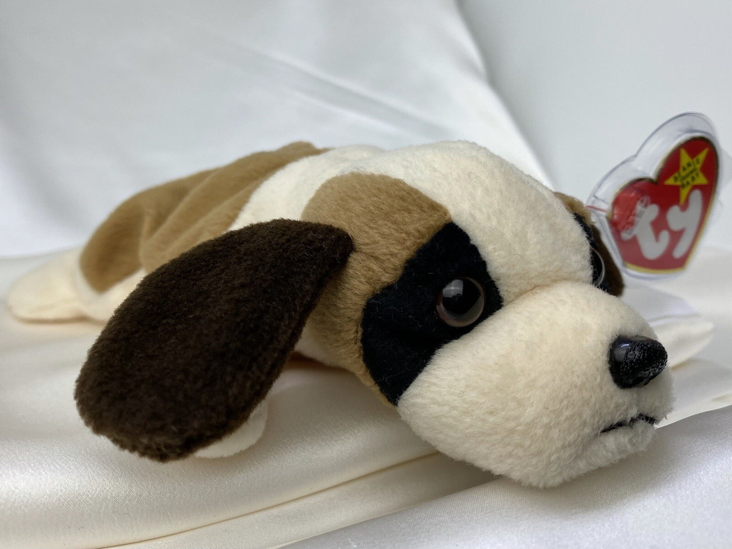 Rare Retired Ty Beanie Baby Bernie The Dog 1996 P.V.C. Pellets W Numerous Error