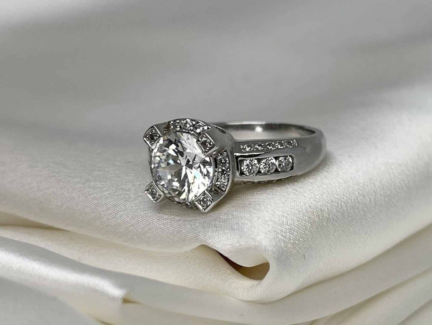 Round Cut Engagement Cubic Zirconia Ring Rhodium Plated Sterling Silver 925