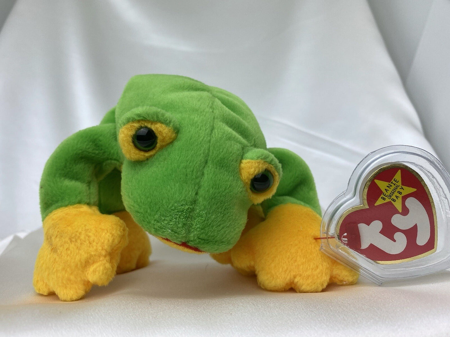 Rare Retired Ty Beanie Baby Smoochy The Frog 1997 P.E. Pellets With Errors