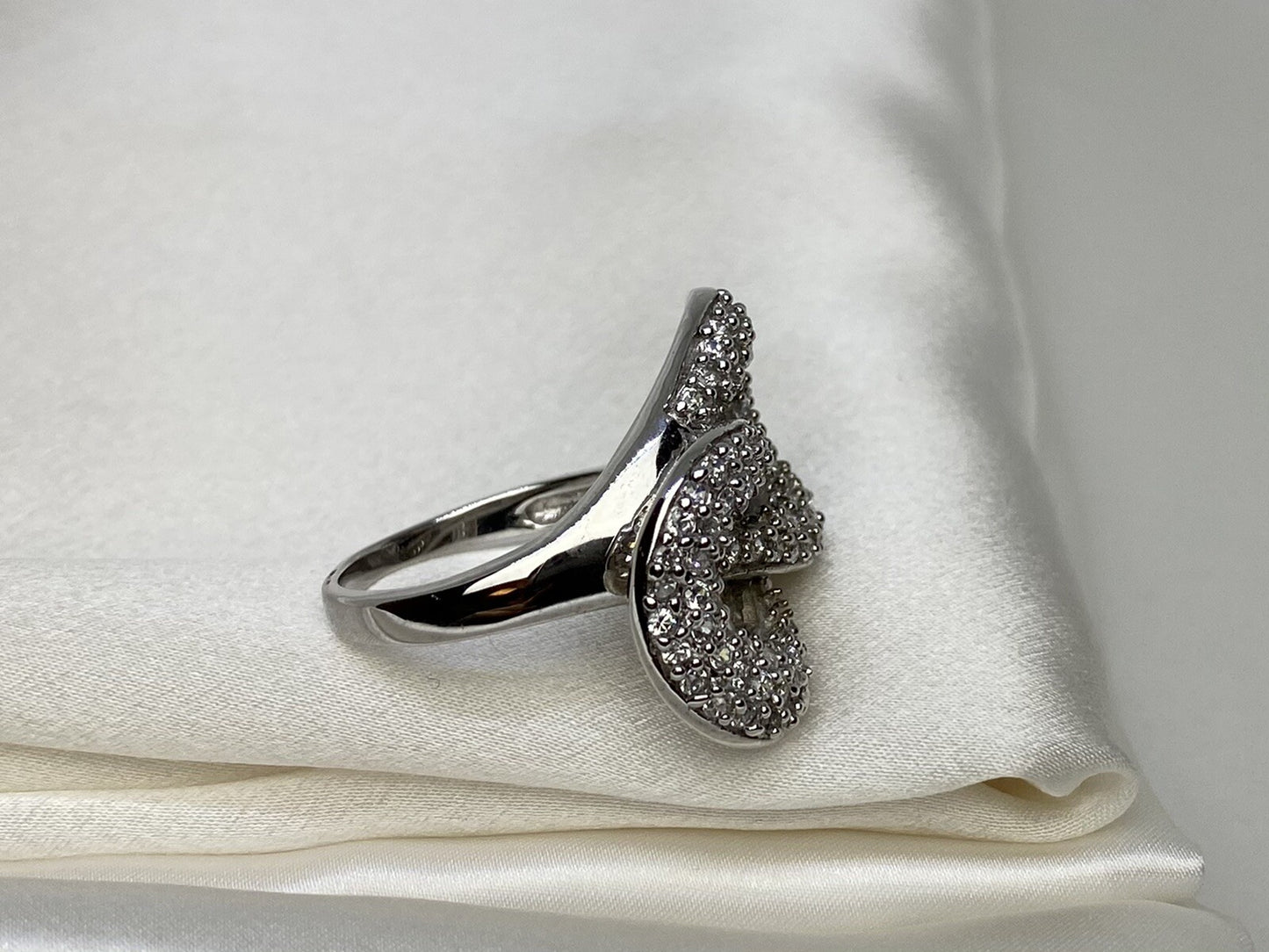 Interlocking Cubic Zirconia Ring Rhodium Plated Sterling Silver 925 Size 8.5