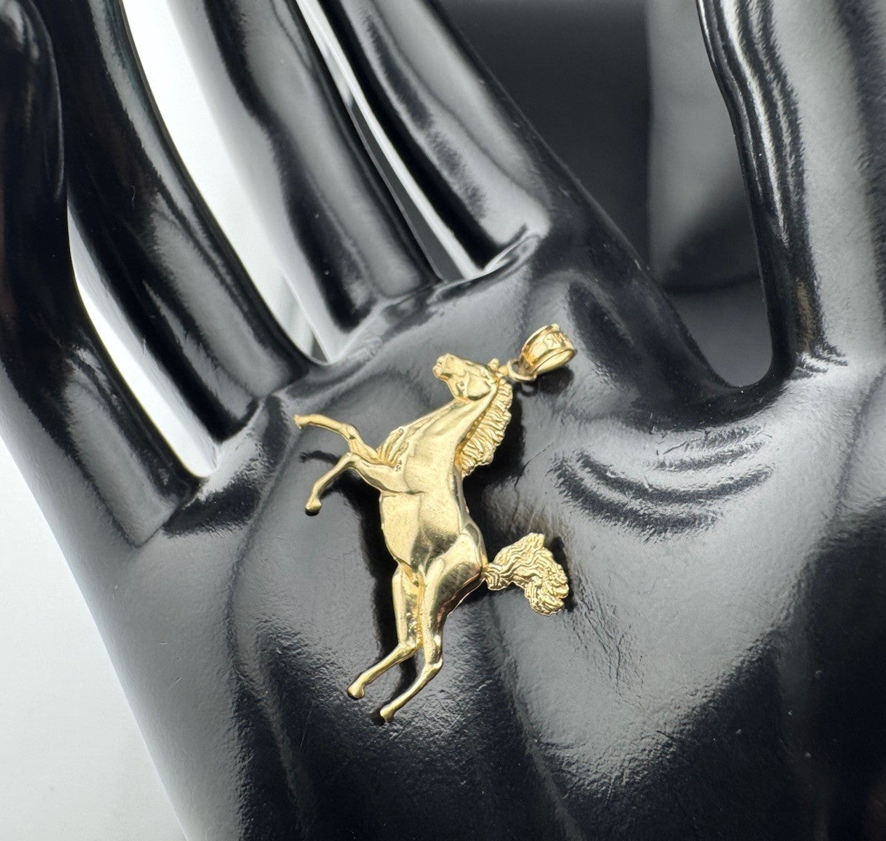 14K Yellow Gold 3D Running Horse Pendant 24.86x25.11mm 2.3 Grams Charm Elegant