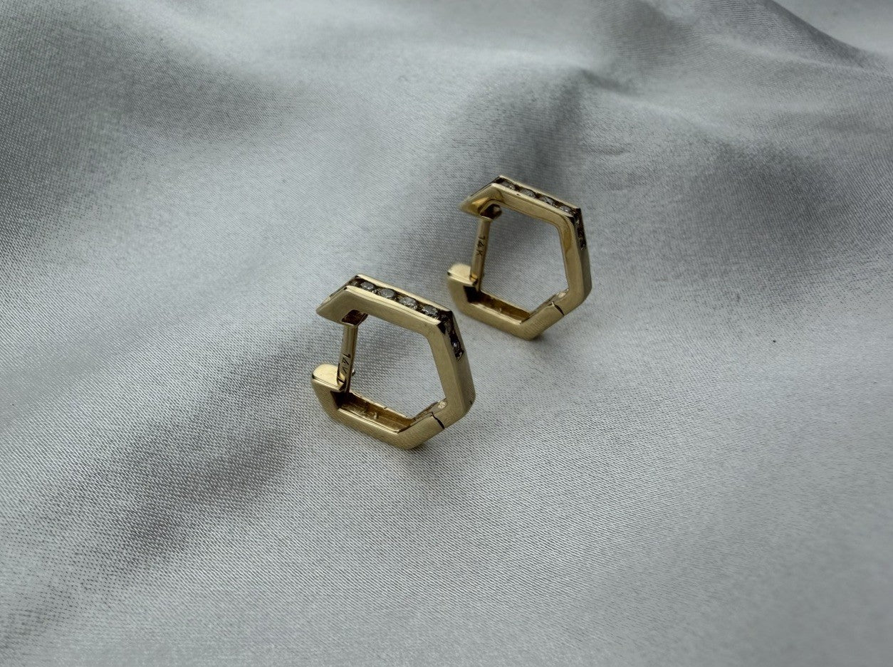 14K Yellow Gold Diamond Geometric Huggie Earrings 2.25 Grams Hinged 13.26x2.47mm