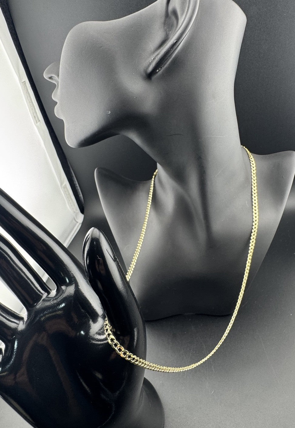 14K Yellow Gold Curb Link Chain Necklace 22in 3.25mm 6.8 Grams Luxury