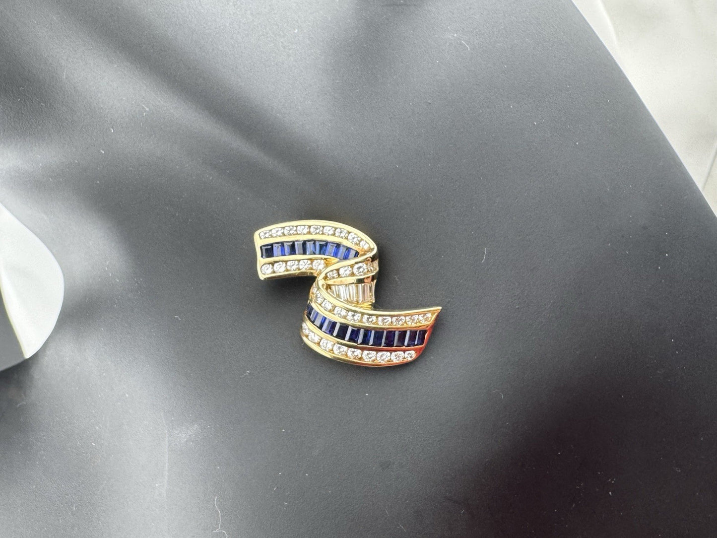 Vintage Charles Krypell 18K Yellow Gold Sapphire and Diamond Ribbon Pendant 7.7G