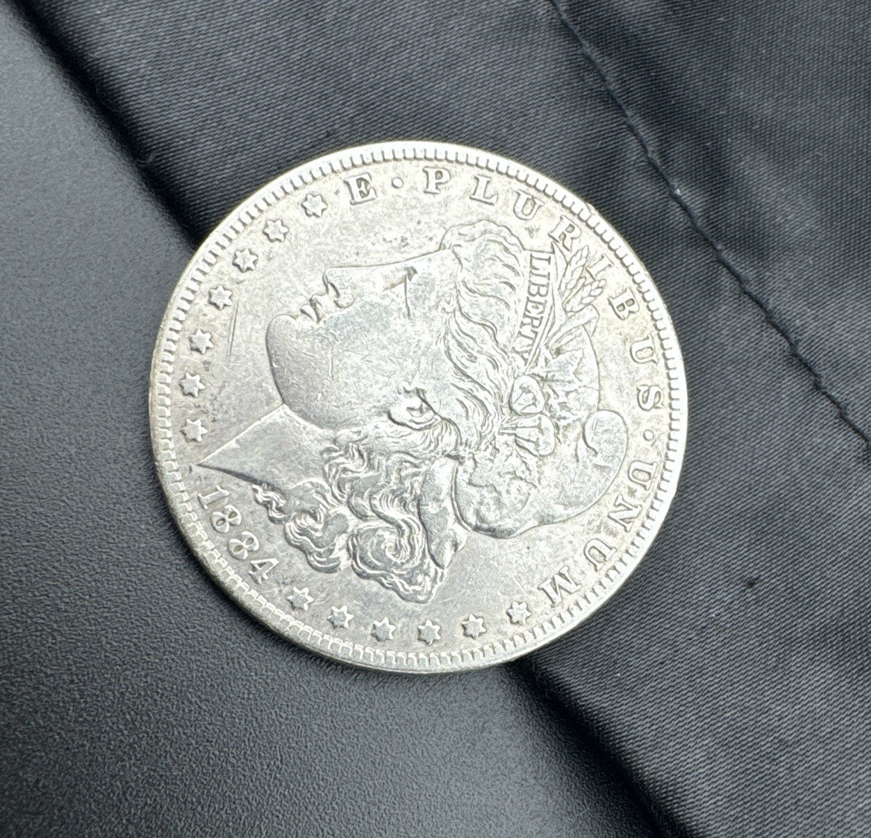 E PLURIBUS UNUM 1884 Lady Liberty Morgan Silver One Dollar Coin $1