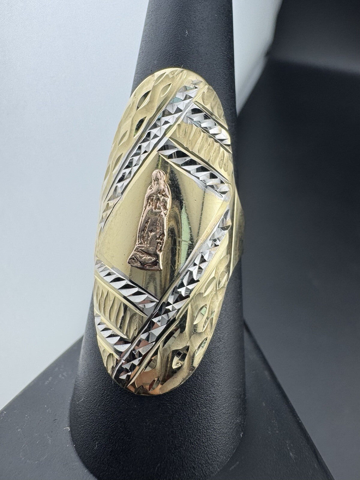 14K Tri-Color Gold Mother Mary Ring – Size 8.5, 37.16mm Width, 3.9 Grams
