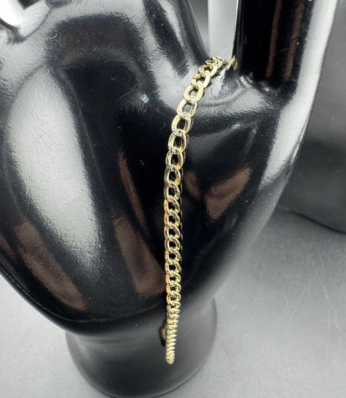 14K Yellow Gold Curb Link Bracelet 7.5in 3.49mm 1.9 Gram Classic Elegant Style
