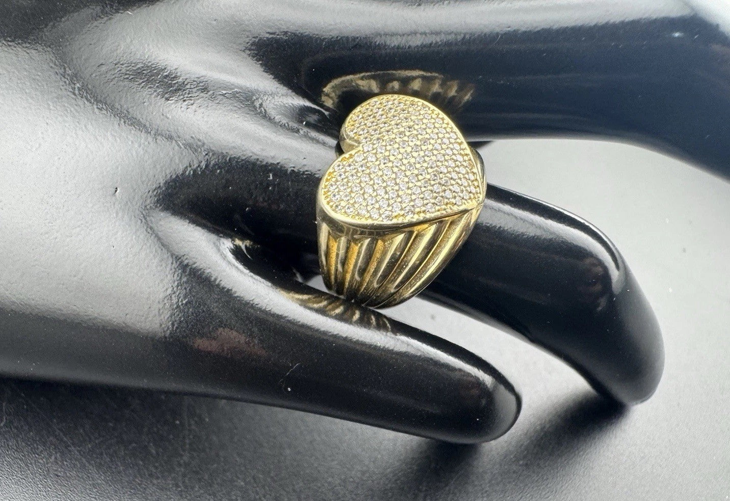 14K Gold Beltran Heart Ring Sz 6.5 Small 20mm 5.2 Gram Pave Textured Sim Diamond