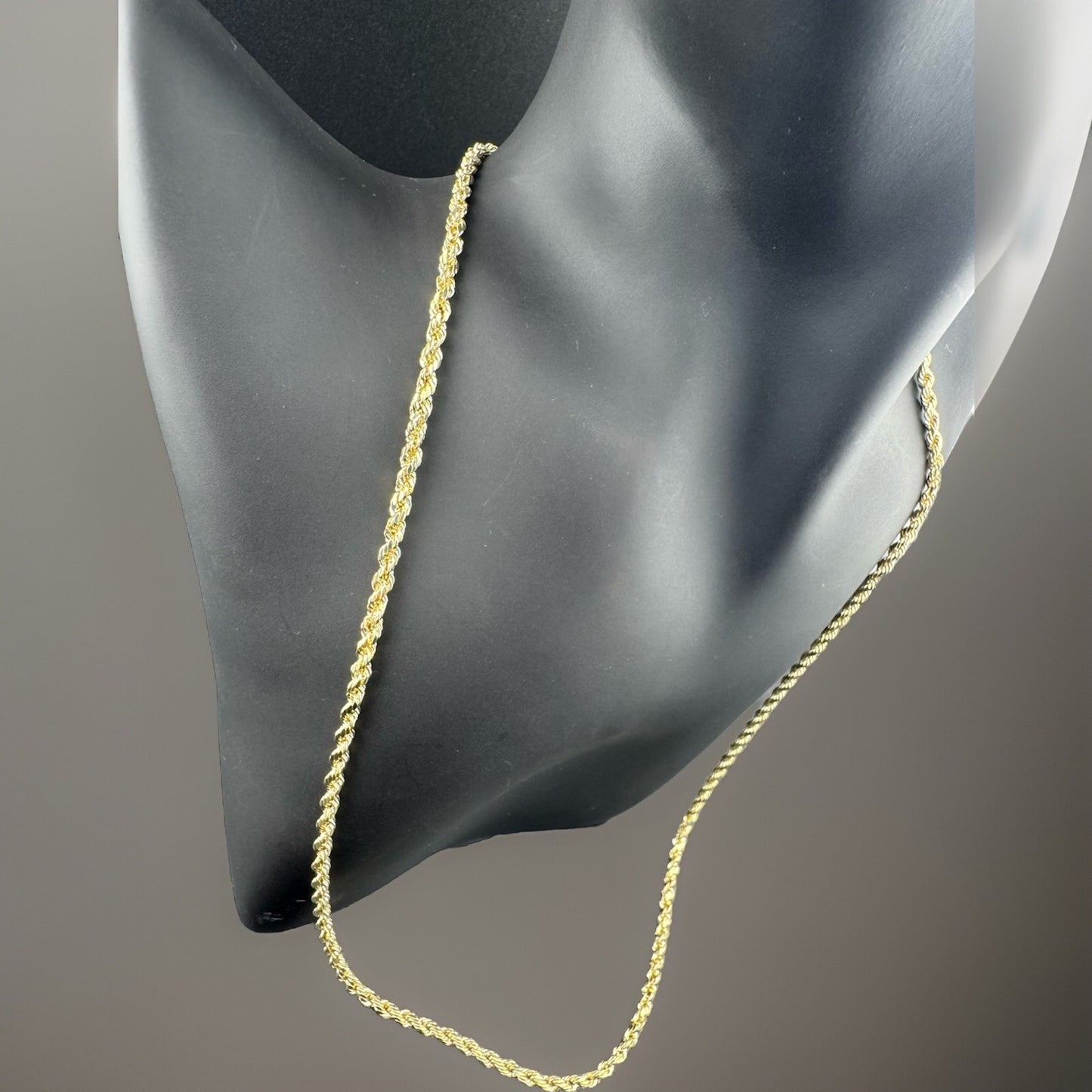14K Yellow Gold Rope Chain Necklace 22in 2.57mm 5.3 Gram Classic Elegant Style *