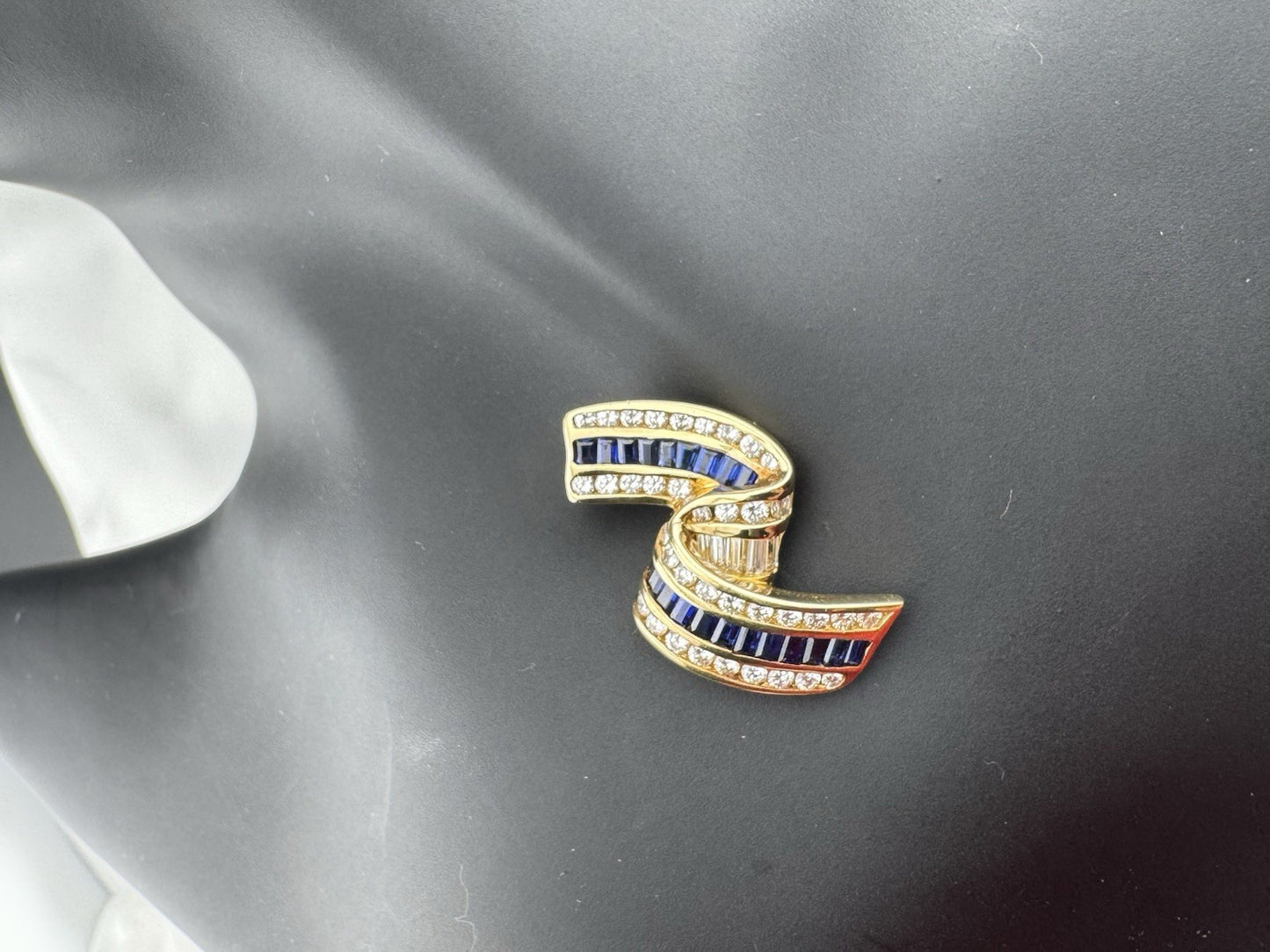 Vintage Charles Krypell 18K Yellow Gold Sapphire and Diamond Ribbon Pendant 7.7G