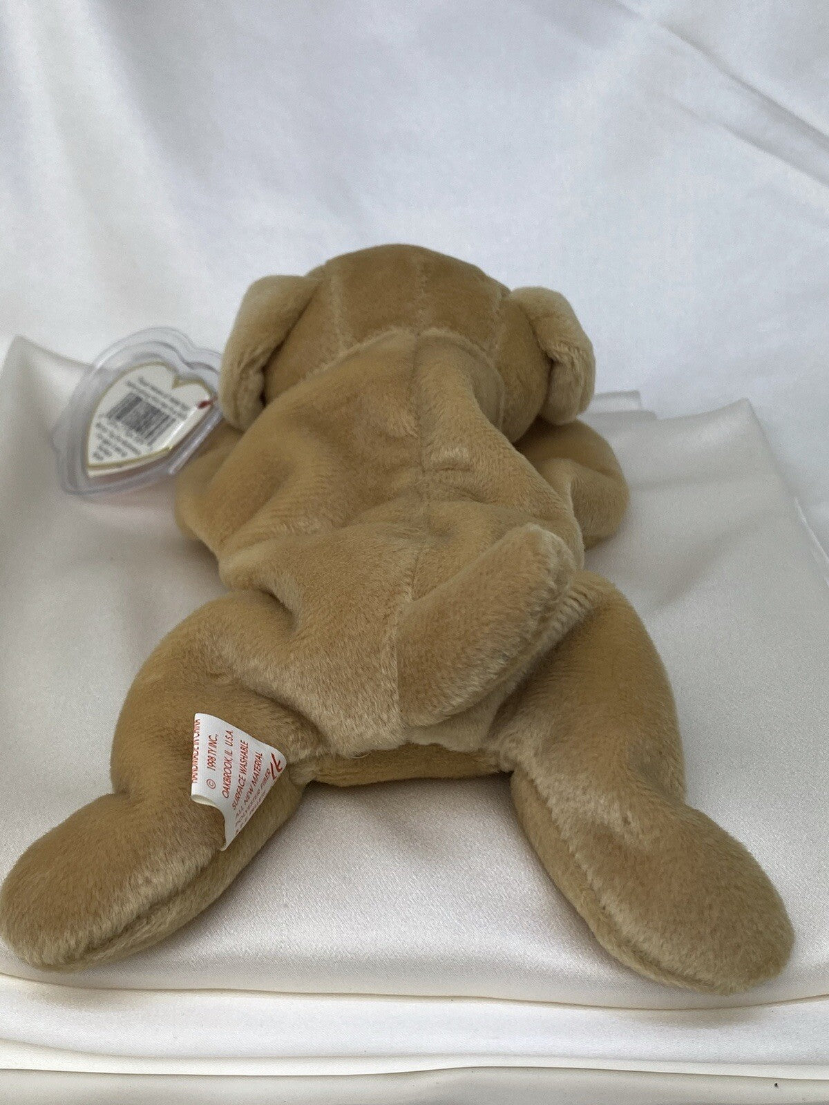 Raro Ty Beanie Baby Retirado Fetch The Dog 1997-1998 Menta P.E. W Múltiples Errores