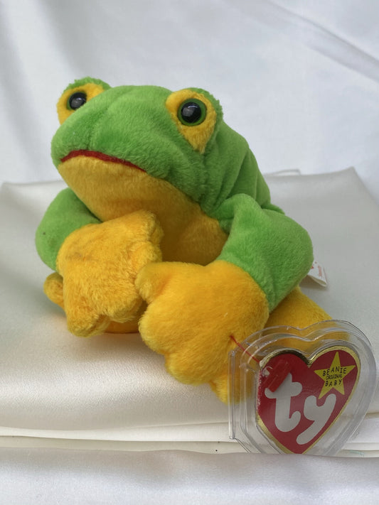 Rare Retired Ty Beanie Baby Smoochy The Frog 1997 P.E. Pellets With Errors