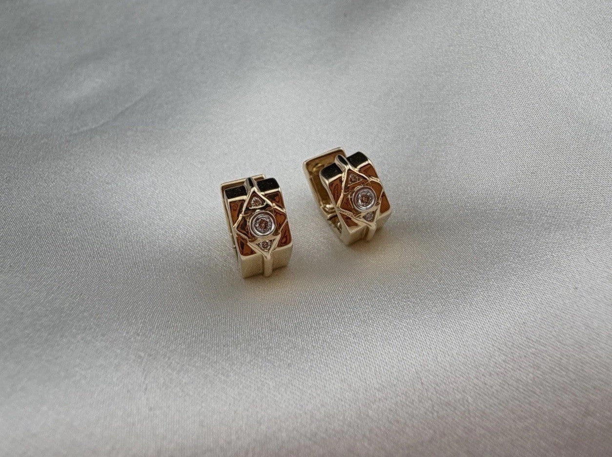 14K Yellow Gold Diamond Geometric Huggie Earrings 5.7 Grams Hinged 13.13x6.59mm