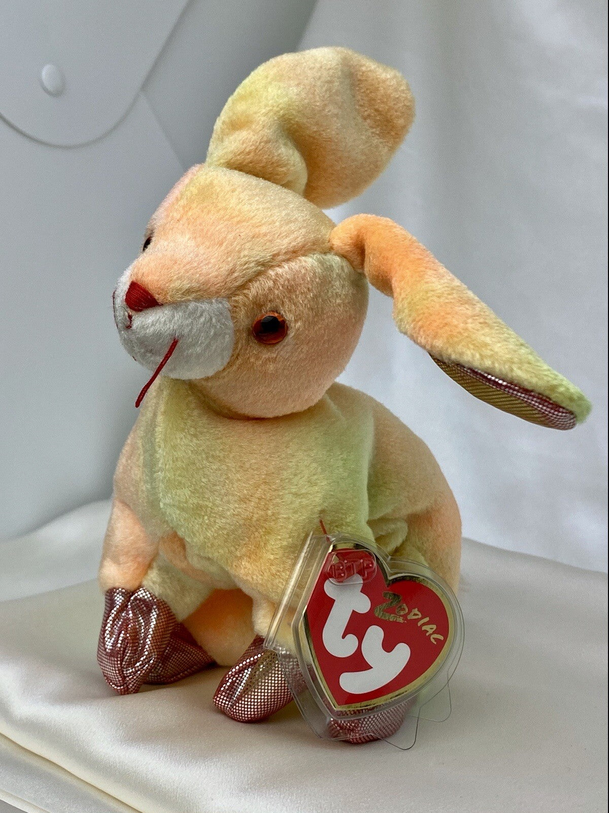 Conejo Beanie Baby Ty Retirado Raro Horóscopo El Conejo 2000 Menta P.E. Con Errores