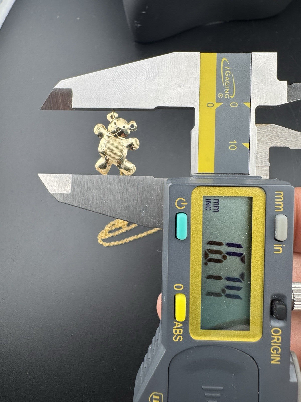 14K Gold Beltran Teddy Bear Cutout Pendant 16in 1.52mm Chain Italy 16mm 2.8 Gram