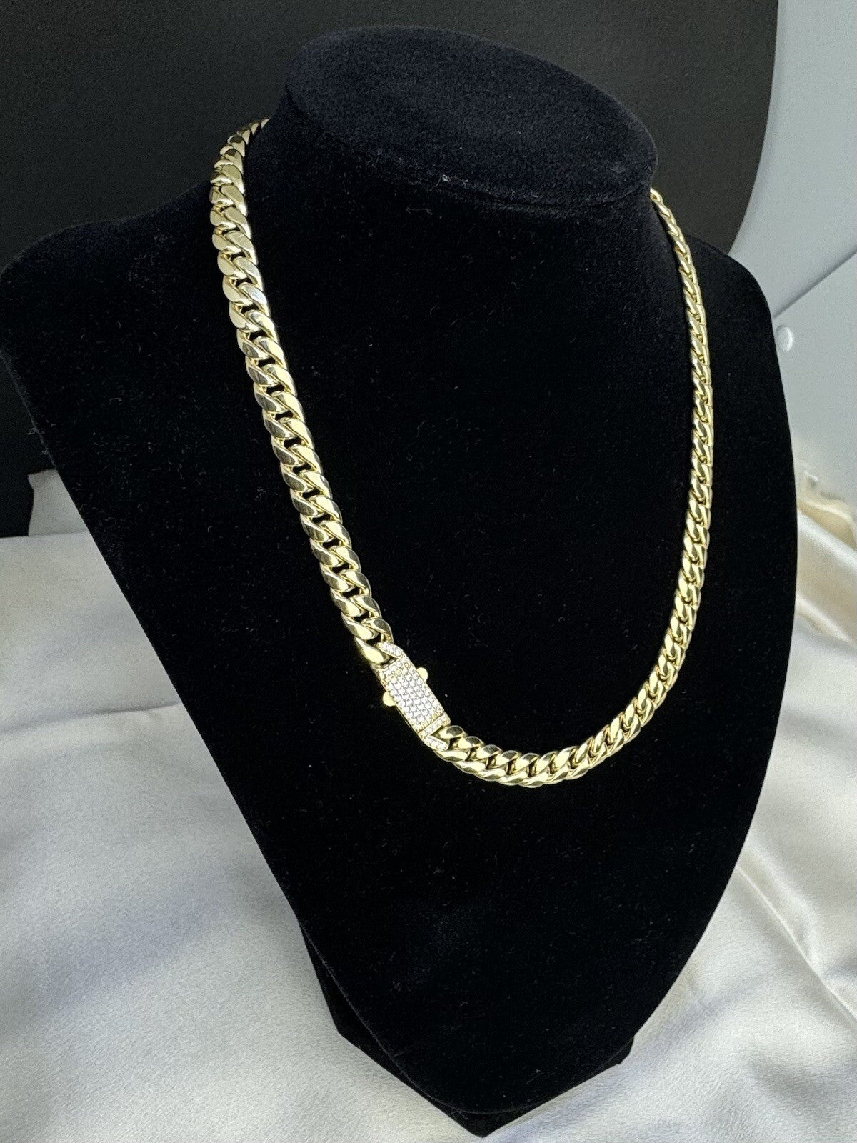 14K Yellow Gold Miami Cuban Link Choker 16.5in 7.66mm 16.2g CZ Stones Bold
