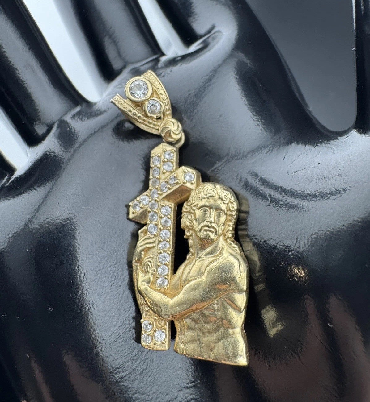 14K Gold Jesus Carrying Cross Pendant 4.5 Grams 38x16mm CZ Diamond Faith Charm