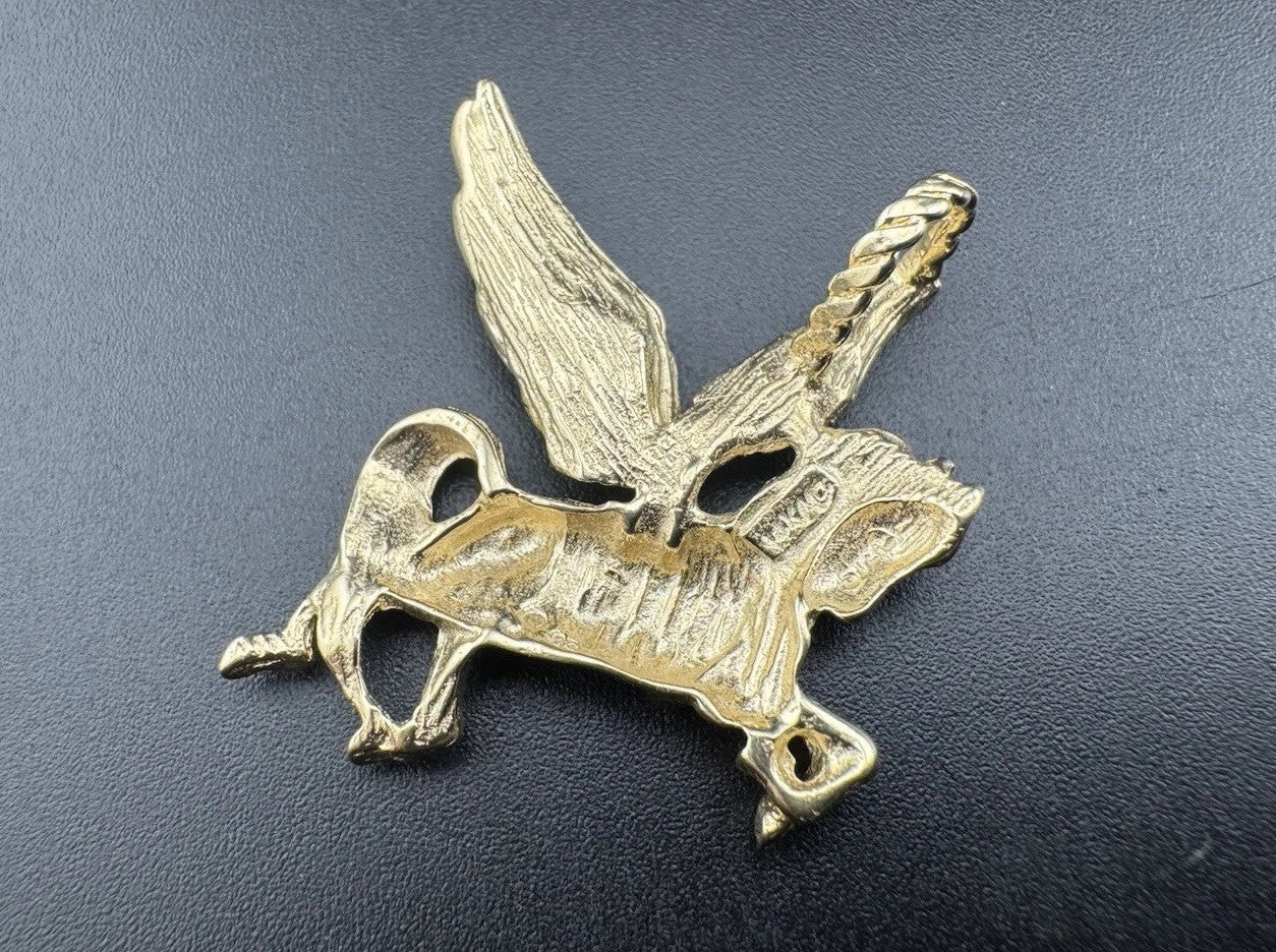 14K Yellow Gold Flying Pegasus Horse Pendant 5.6 Gram 26x24mm Mythical Design
