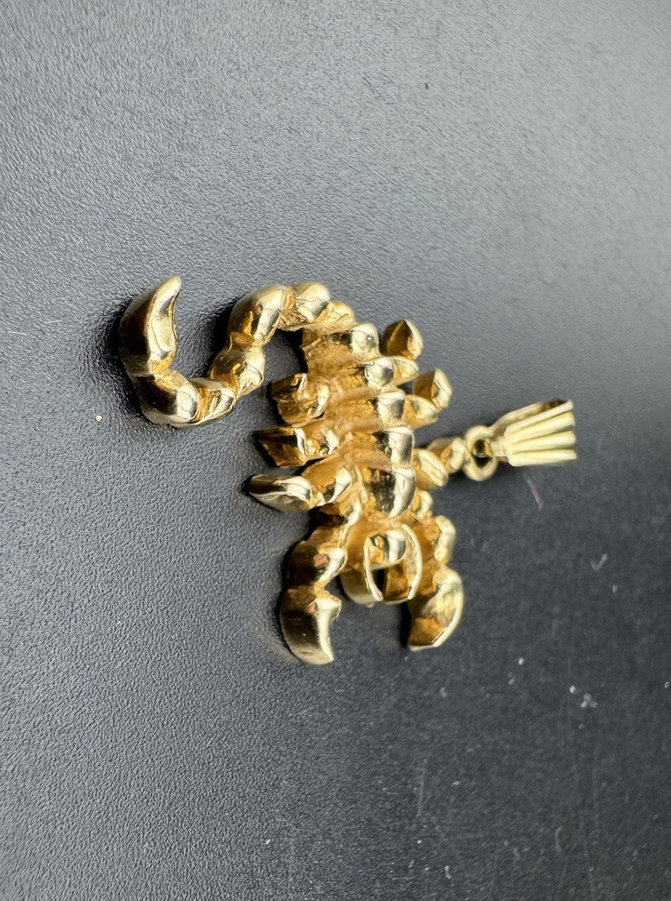 14k Yellow Gold Textured  Scorpion Scorpio Pendant 27.92x34.02mm ~ 6.2 Grams