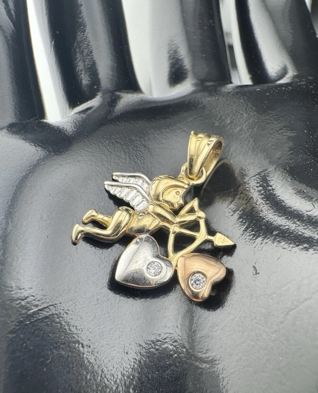 14K Tri-Tone Gold Angel Cupid Pendant 2 Hearts Bow 2.2 Grams 19x21mm Rose White