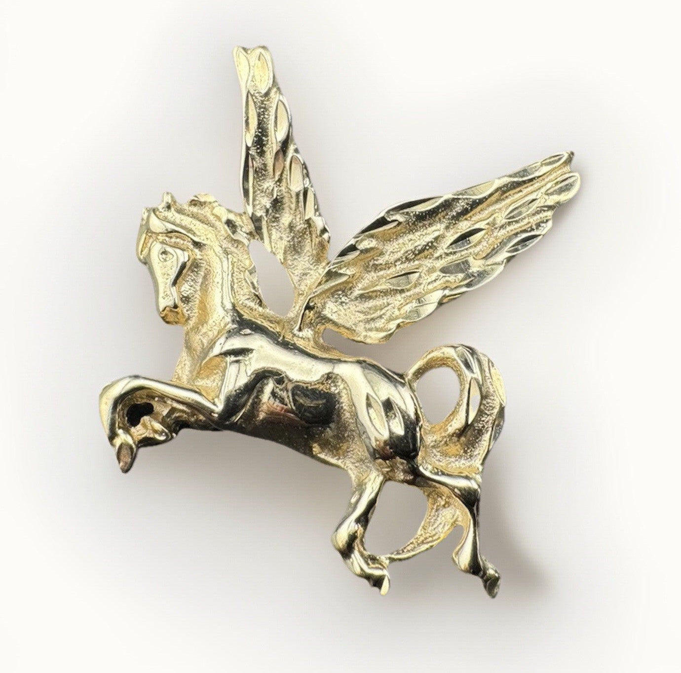 14K Yellow Gold Flying Pegasus Horse Pendant 5.6 Gram 26x24mm Mythical Design
